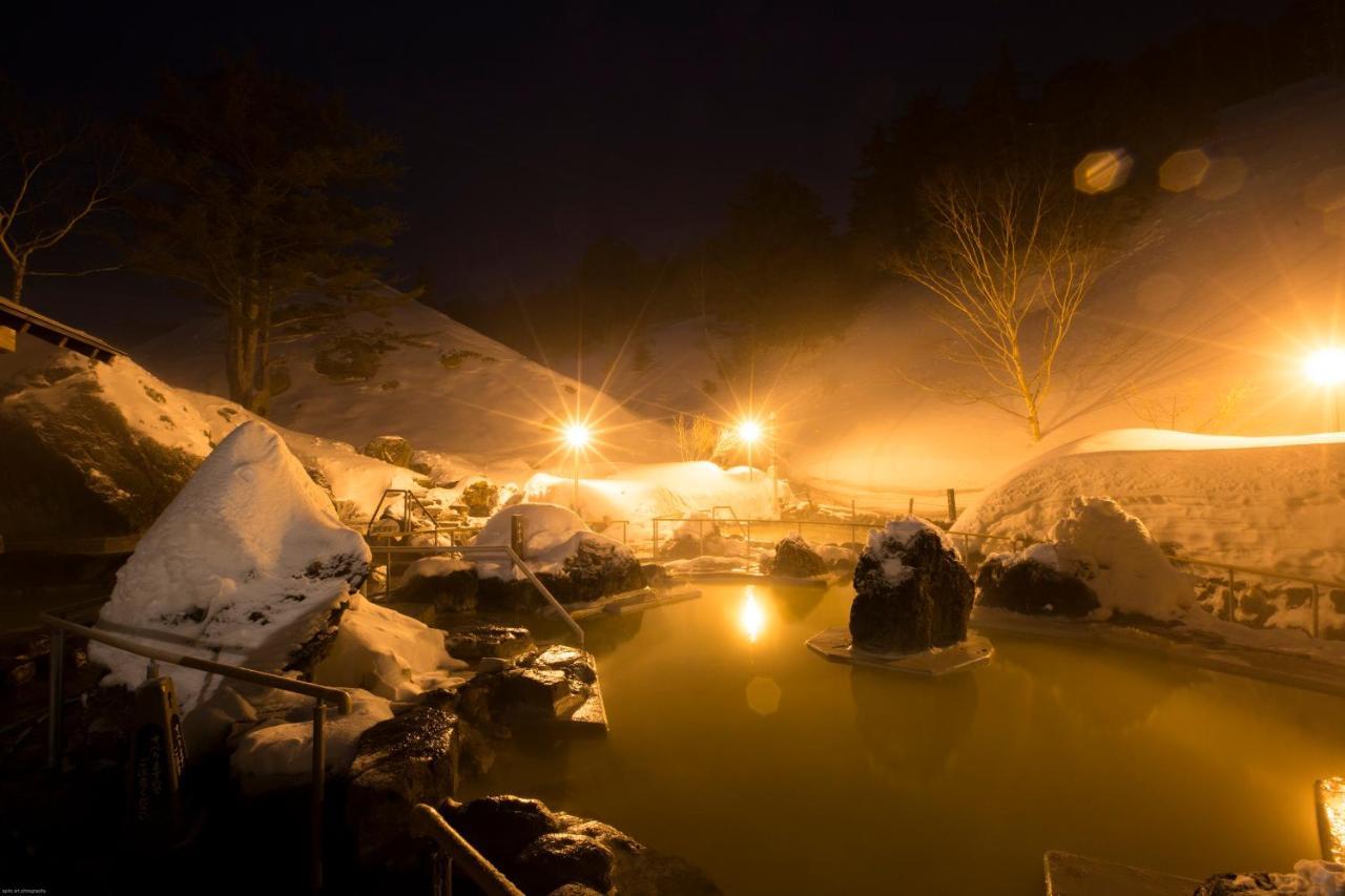 Manza Kogen Hotel Tsumagoi Exteriör bild